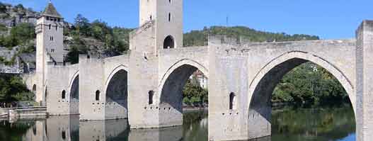 Pont valentré à Cahors dans le Lot